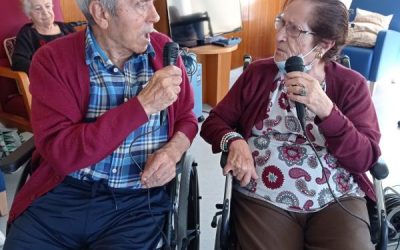 Karaoke en la residencia Nuestra Casa de Collado Villalba