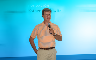 Cayetano Martínez de Irujo visita la Fundación Esther Koplowitz