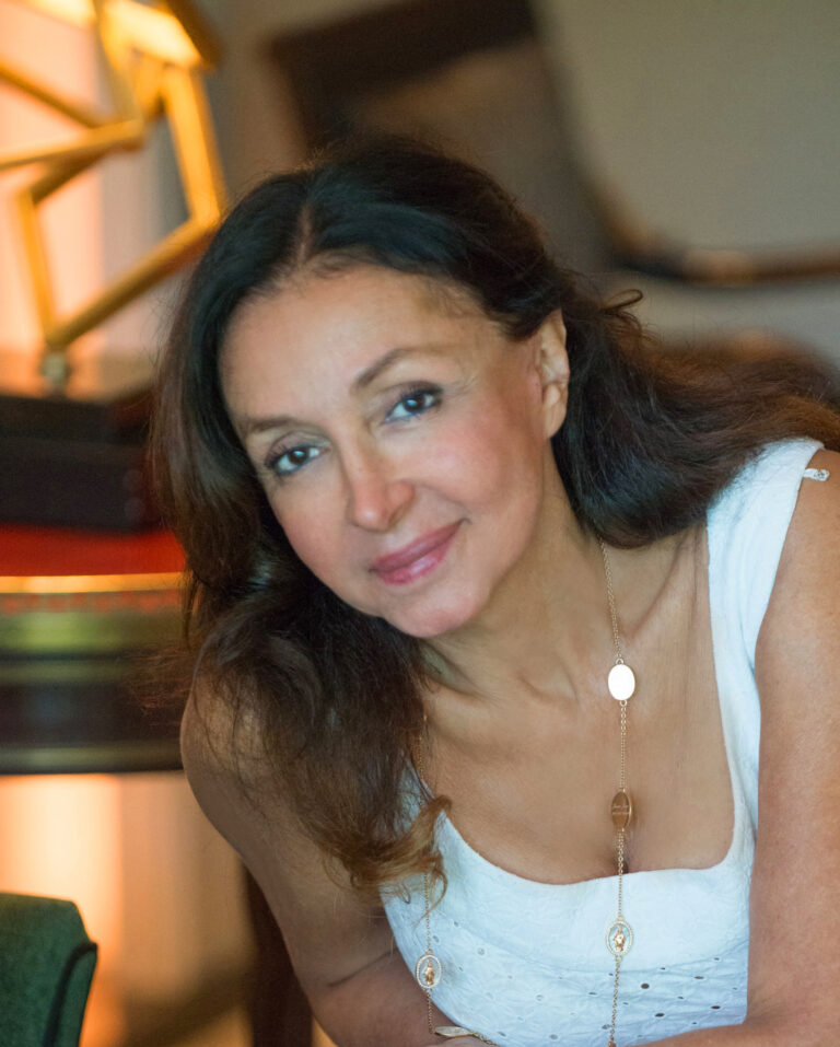Entrevista a Esther Koplowitz de la Real Academia Nacional de Medicina de España