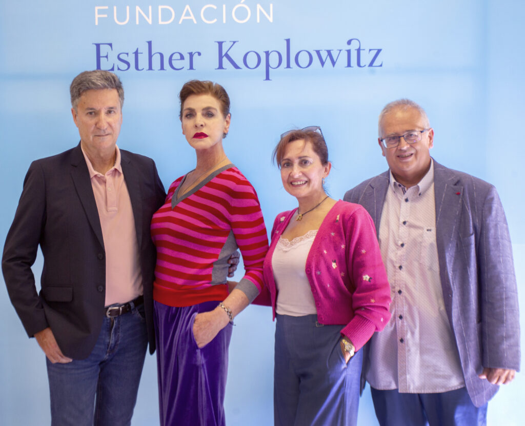 Antonia Dell’Atte visita a los residentes de la Fundación Esther Koplowitz